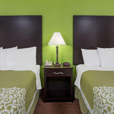 Days Inn By Wyndham Calvert City - Paducah East Экстерьер фото